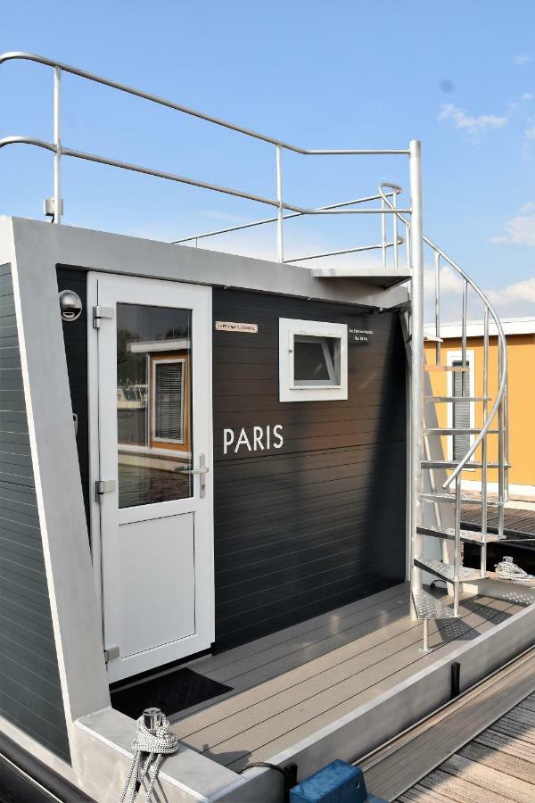 Holiday home Cosy Floating Boatlodge, 